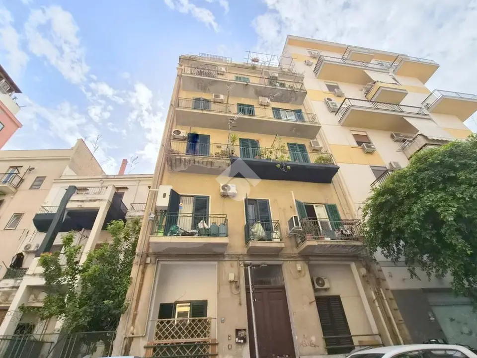 Trilocale in affitto a Palermo
