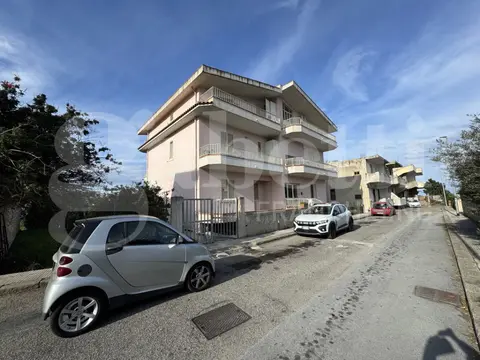 Appartamento in Via Carlo Alberto Dalla Chiesa  29, Rometta (ME)