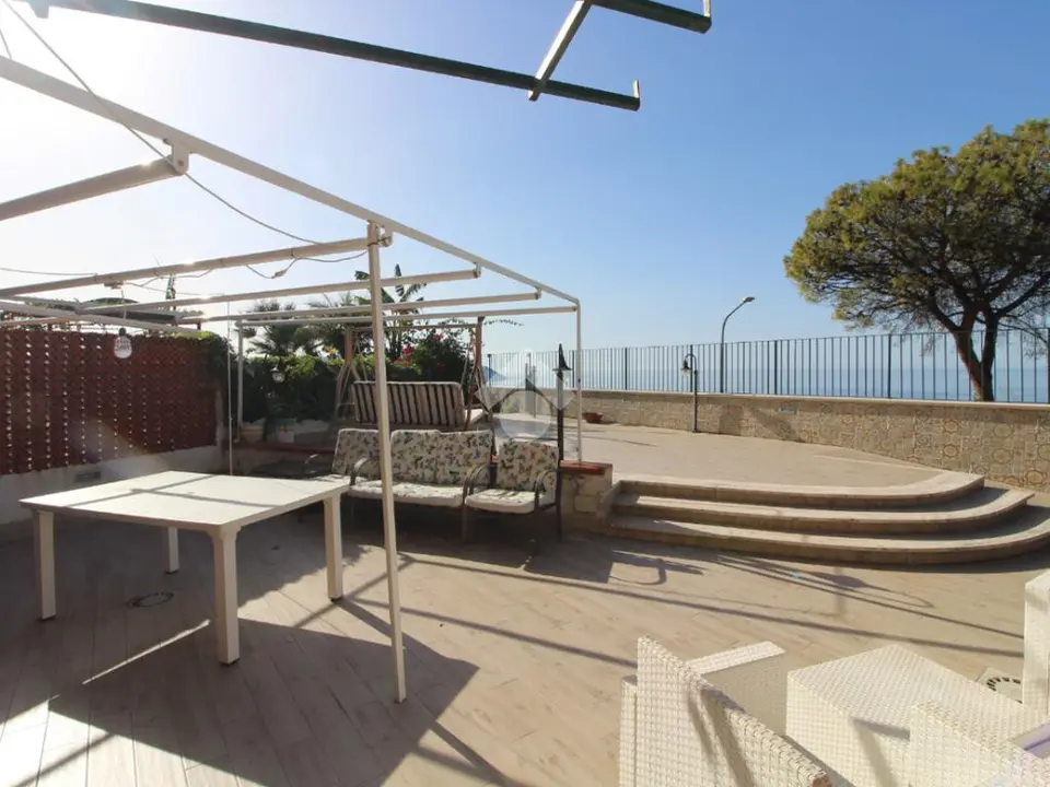 Villa a schiera d'angolo in vendita a Agropoli
