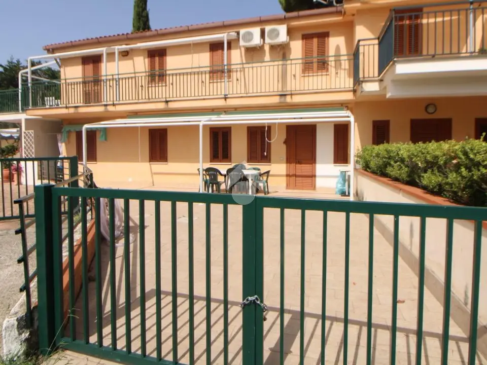 Quadrilocale in vendita a Centola