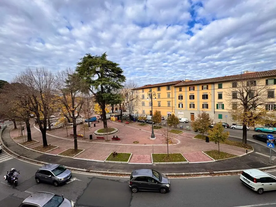 Quadrilocale in vendita a Firenze