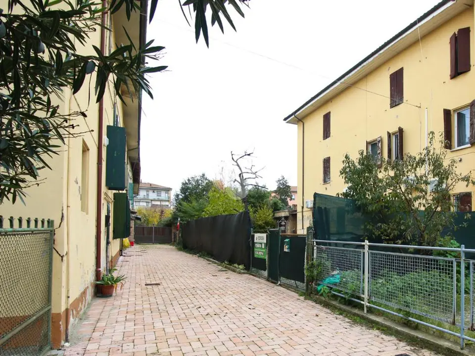 Casa semindipendente in vendita a San Pietro In Casale