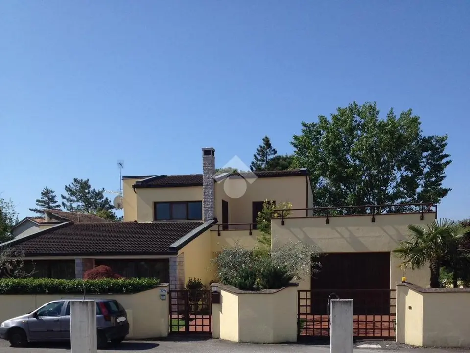 Villa singola in vendita a Cannara