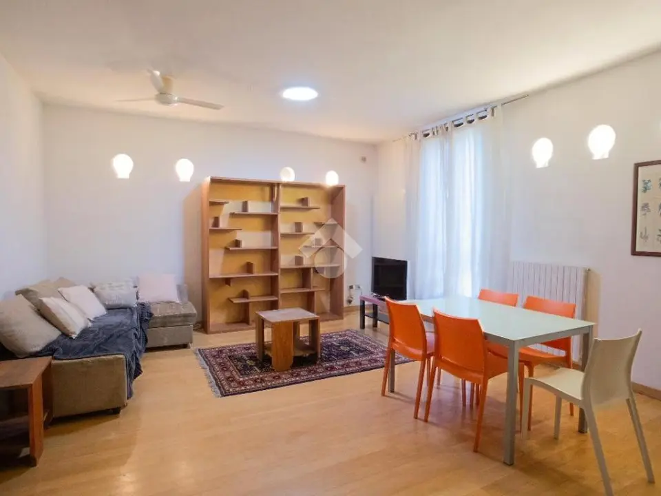 Trilocale in affitto a Milano