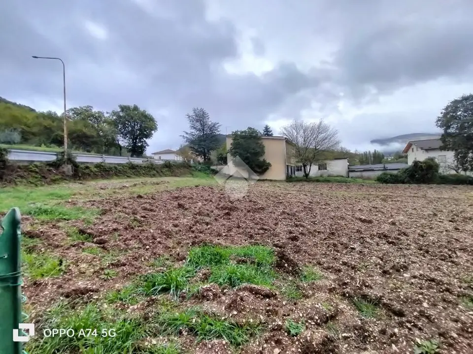 Ter. residenziale in vendita a Fossato Di Vico