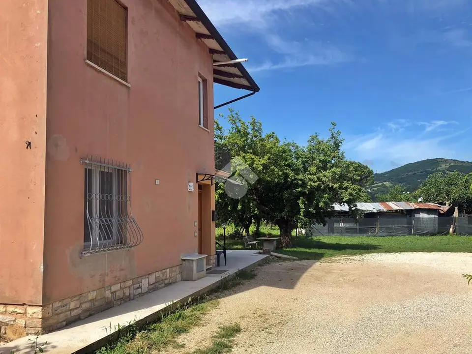 Casa indipendente in vendita a Valfabbrica