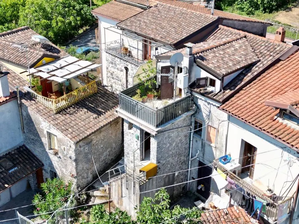 Palazzina in vendita a Roccagloriosa