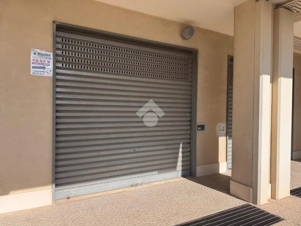 Box / posti auto in vendita a Gioia Del Colle