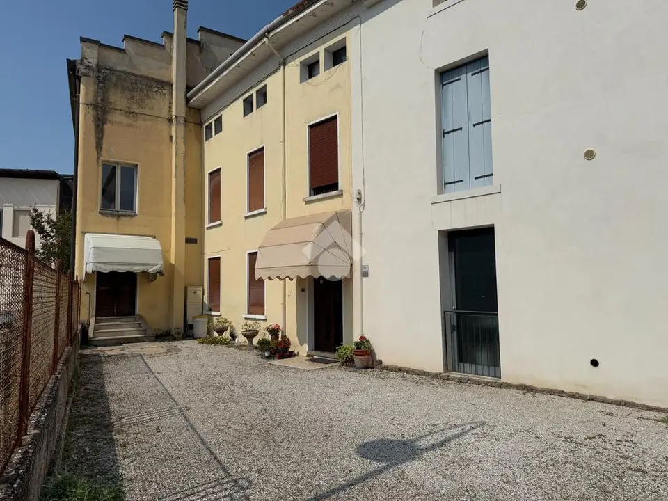 Casa semindipendente in vendita a Galliera Veneta