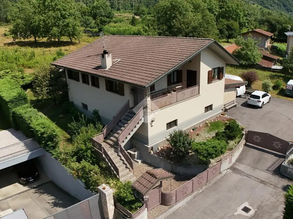 Villa singola in vendita a Ceto