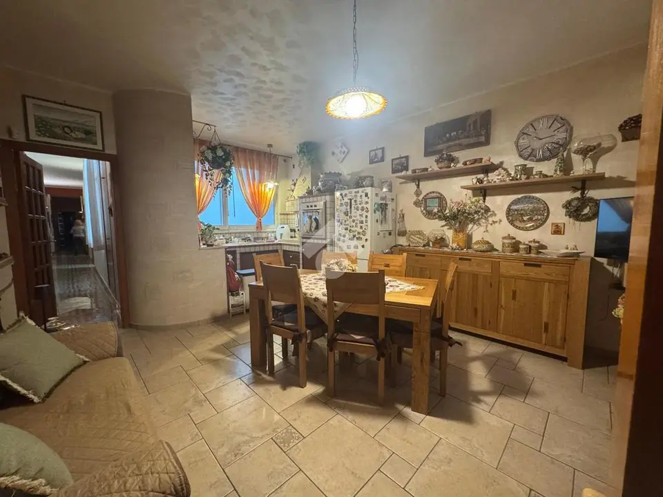 Quadrilocale in vendita a Palermo