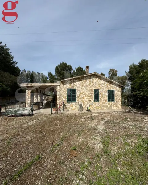 Casa Indipendente in C/DA FAGARIA  SNC, Caltanissetta (CL)