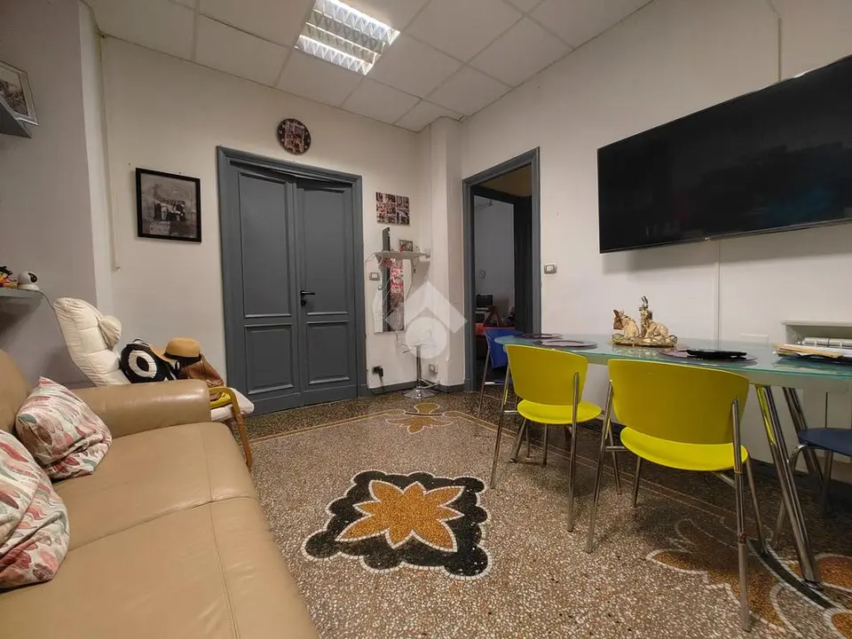 5 locali in vendita a Genova
