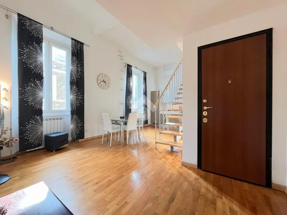 Quadrilocale in vendita a Firenze