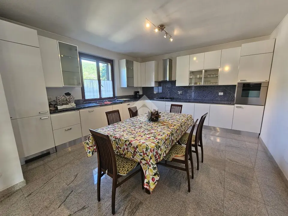 Quadrilocale in vendita a Valtopina