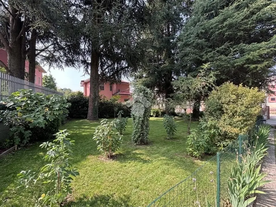 Ter. residenziale in vendita a Legnano