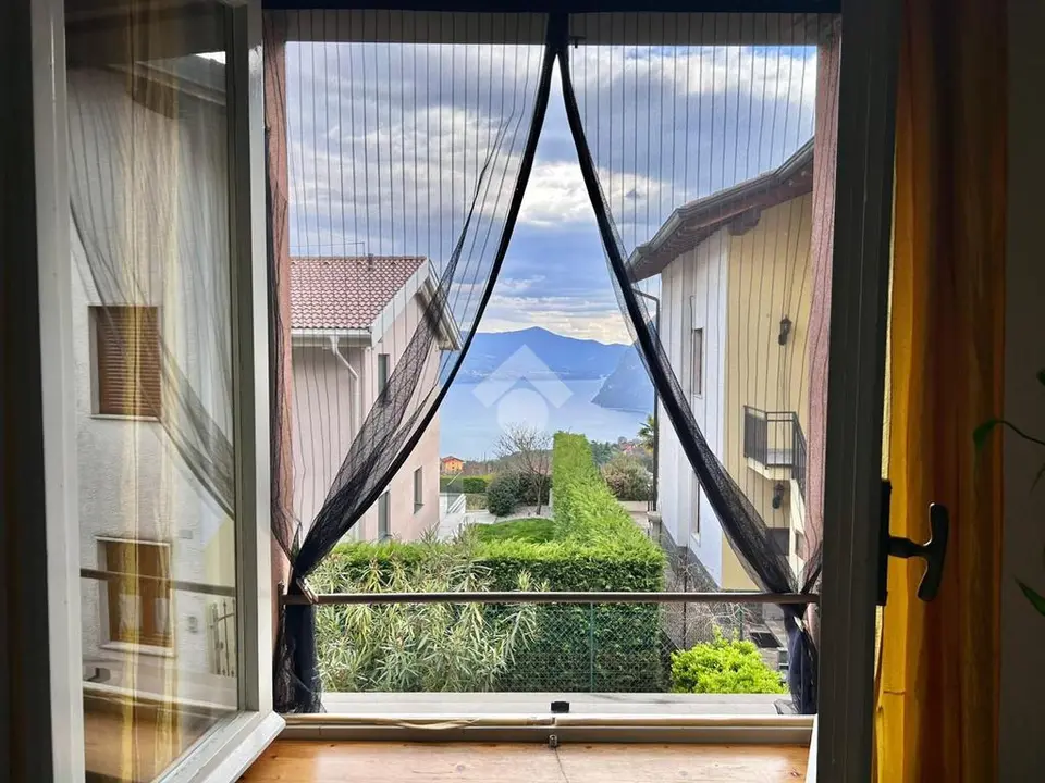 Trilocale in vendita a Solto Collina