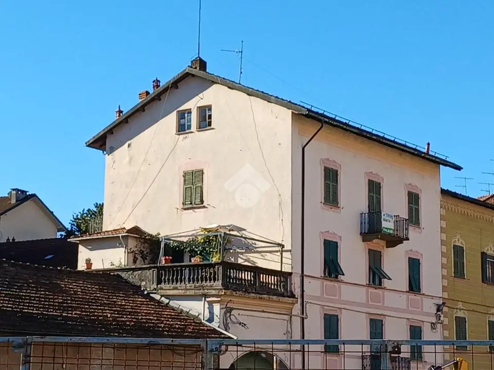 5 locali in vendita a Busalla