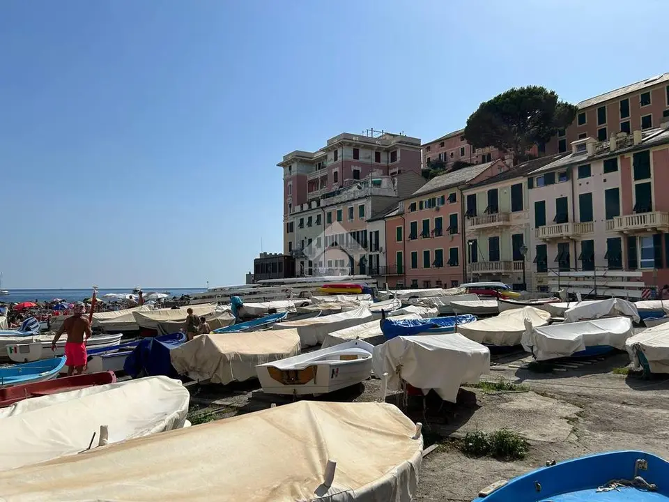 Quadrilocale in vendita a Genova