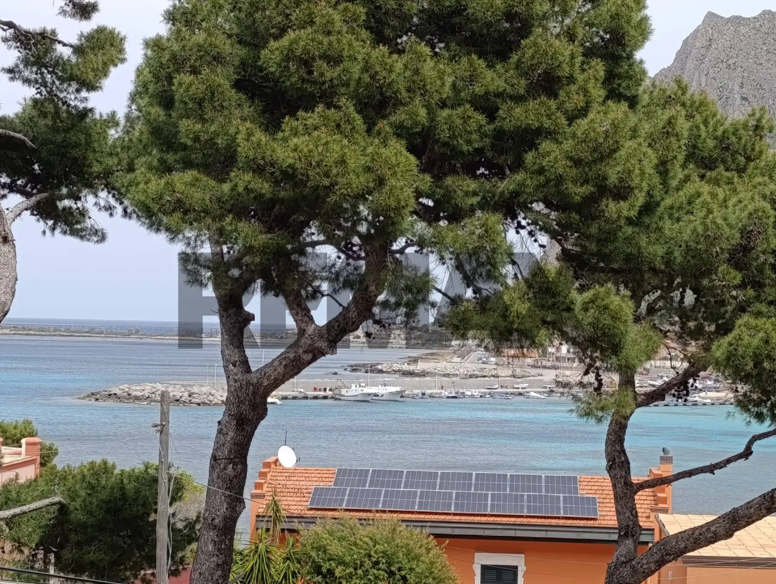 Porzione di villa in Affitto a Palermo