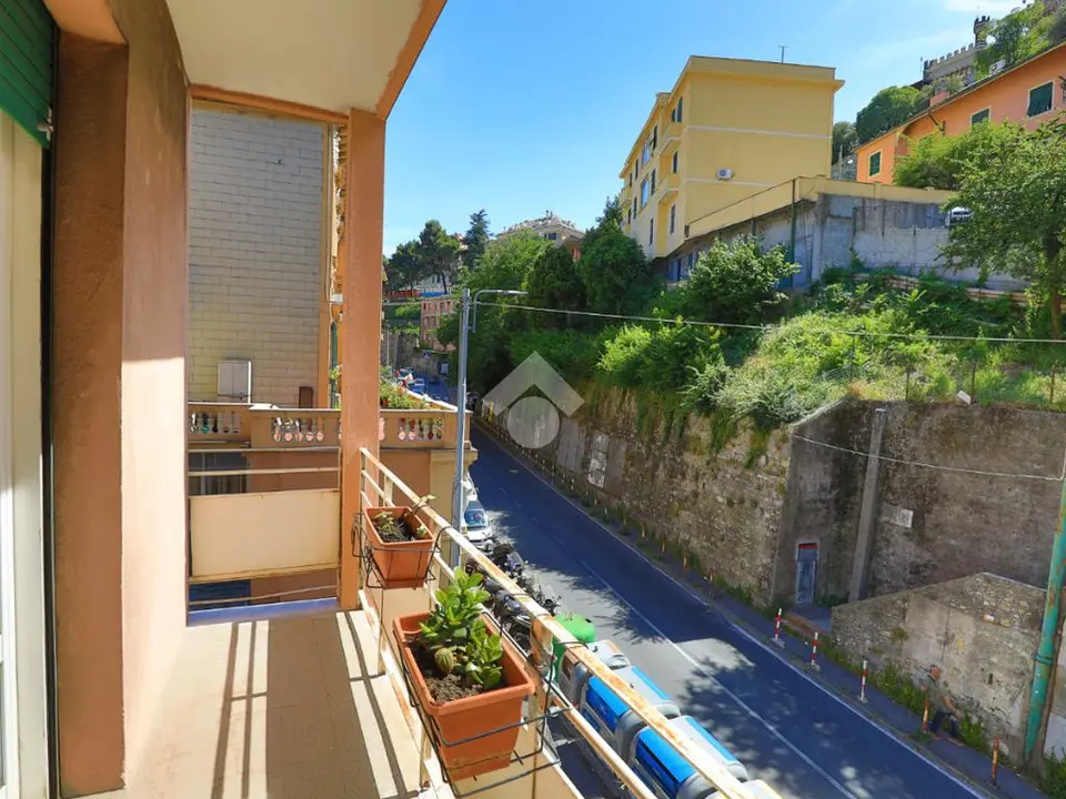 5 locali in vendita a Genova