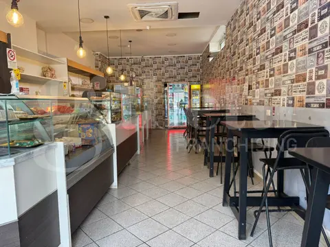 Attività in VIA ROMA, Sarno (SA) 100 m², 2 locali, 1 bagno