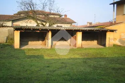 Rustico in vendita a Quinzano D'Oglio