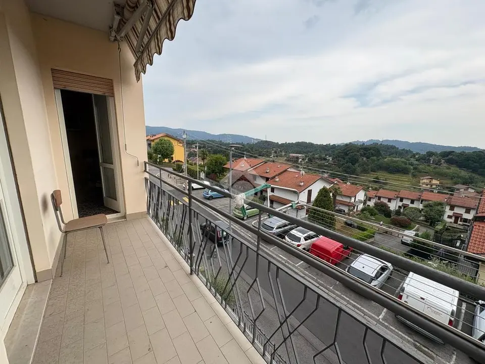 Trilocale in vendita a Villa D'Almè