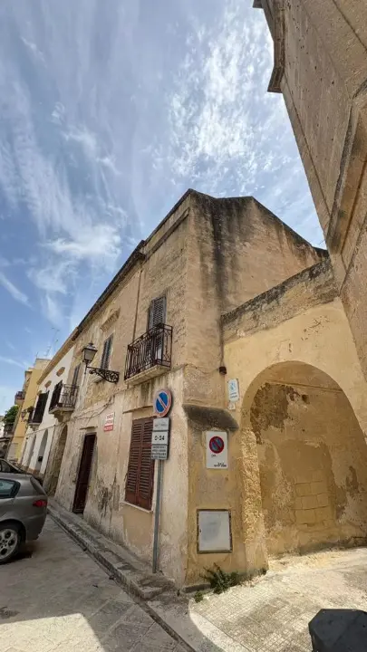 Appartamento in Piazza Carmine snc, Marsala (TP)