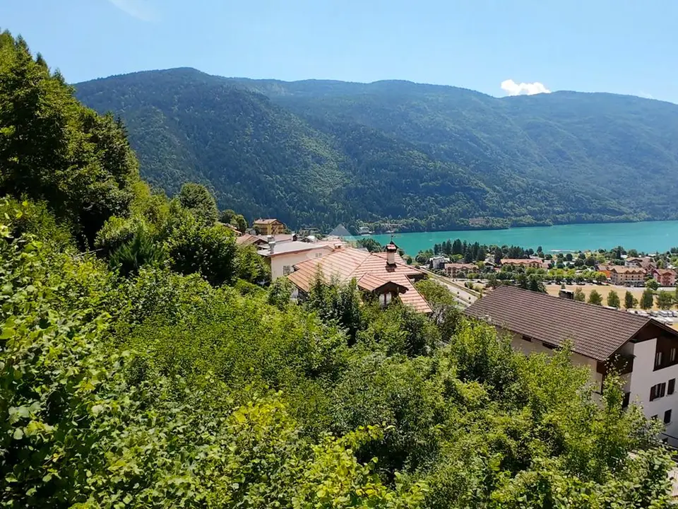 Ter. residenziale in vendita a Molveno