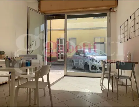 Negozio in via Garibaldi 64, Quartu Sant'Elena (CA)