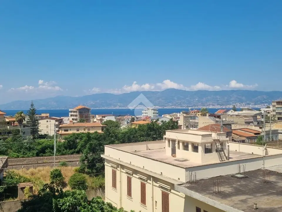 Trilocale in vendita a Reggio Di Calabria