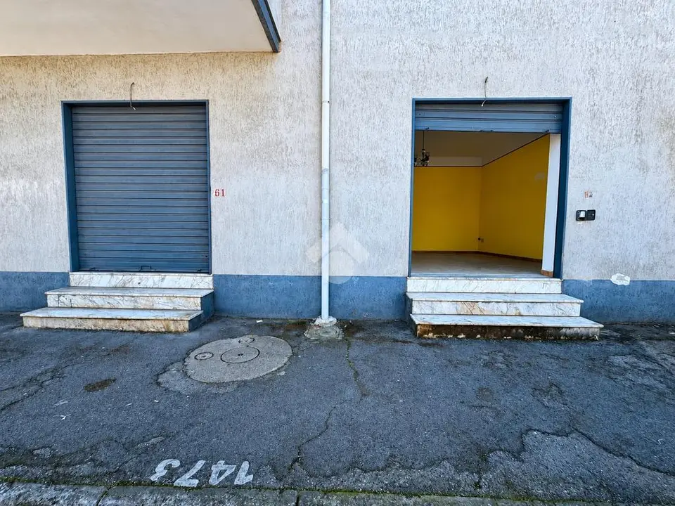 Box / posti auto in vendita a Scafati