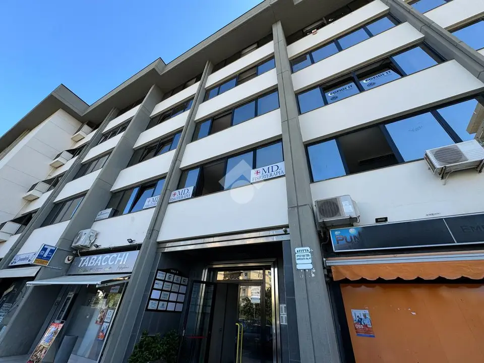 Posto auto in affitto a Bari