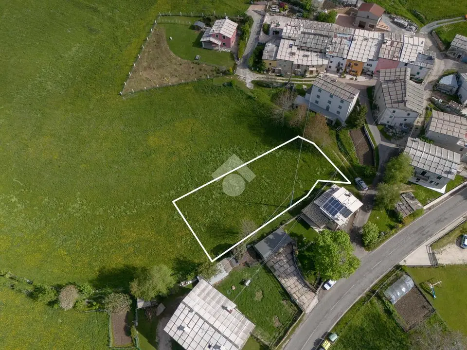 Ter. residenziale in vendita a Erbezzo