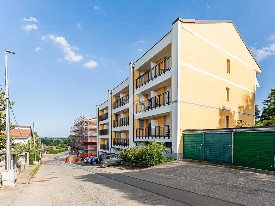 Box / posti auto in vendita a Druento