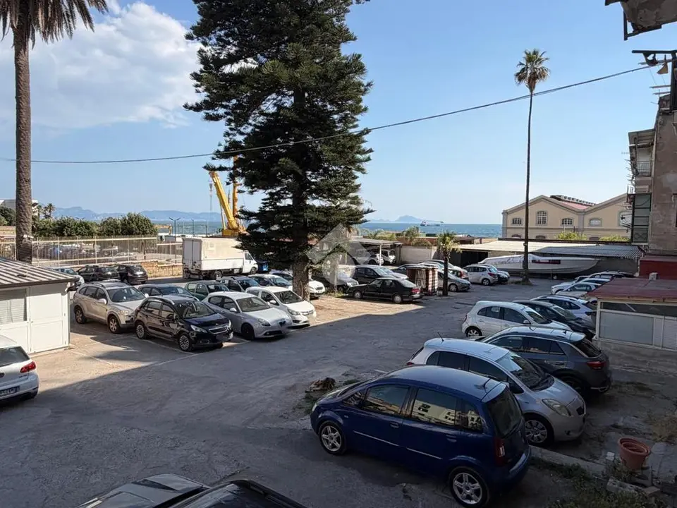 Trilocale in affitto a Portici
