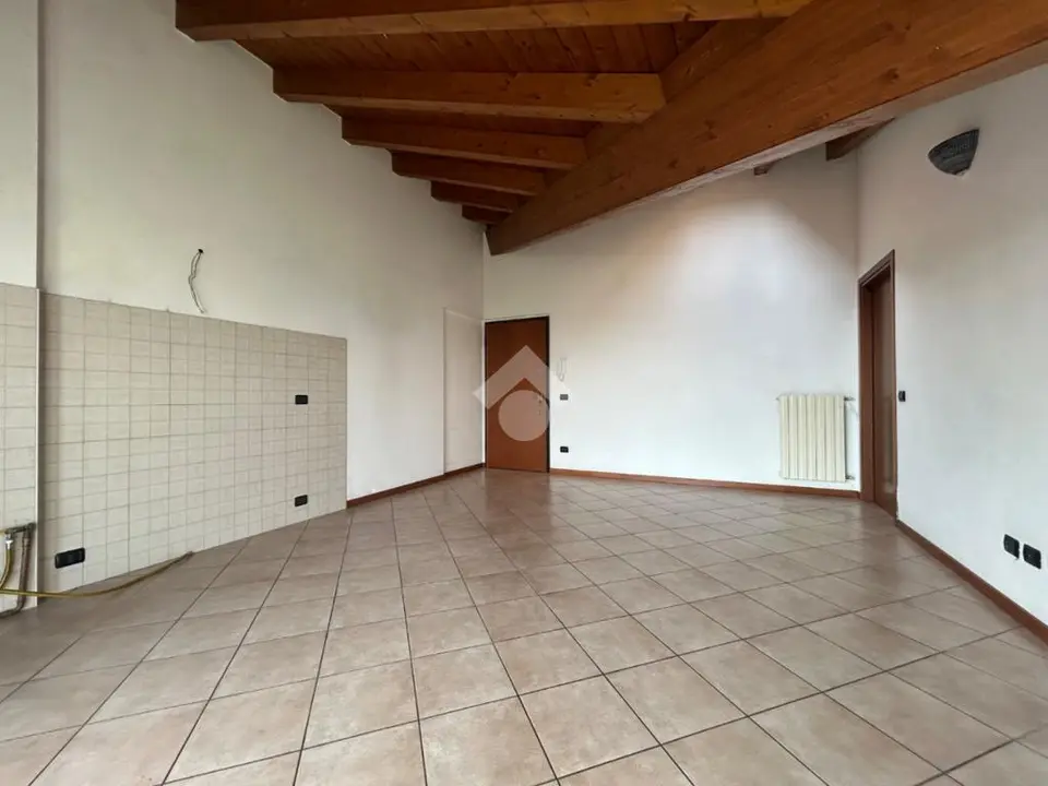 Trilocale in vendita a Terno D'Isola