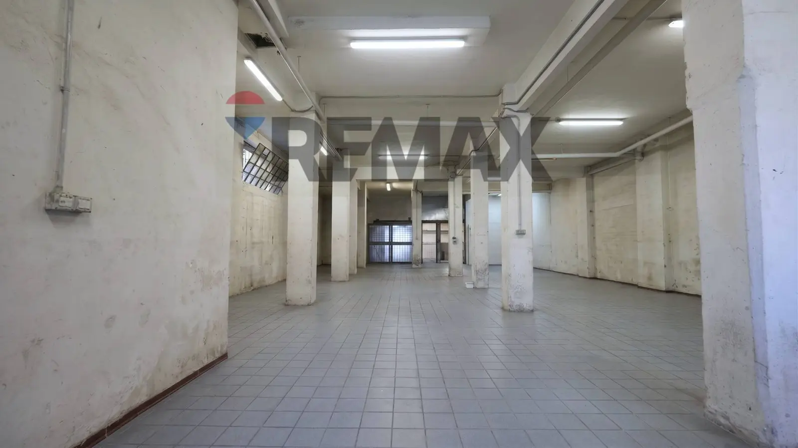 Commerciale Altro in Affitto a Genova