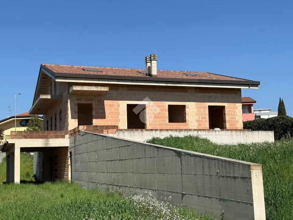 Porzione di bifamiliare in vendita a Gioia Del Colle