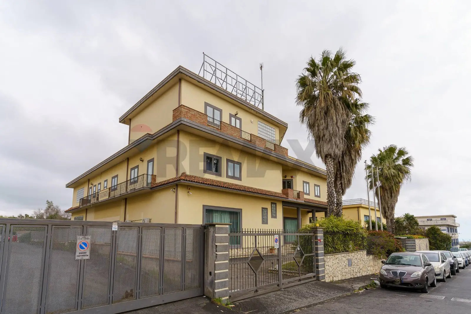 Commerciale Altro in Affitto a Aci Sant'Antonio