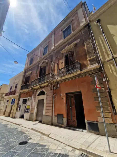 Appartamento in Via San Lorenzo 55, Brindisi (BR)