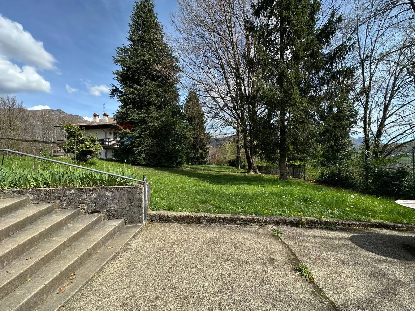 Appartamento in Vendita a Taleggio