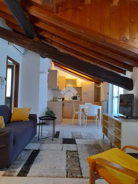 Trilocale in affitto a Milano