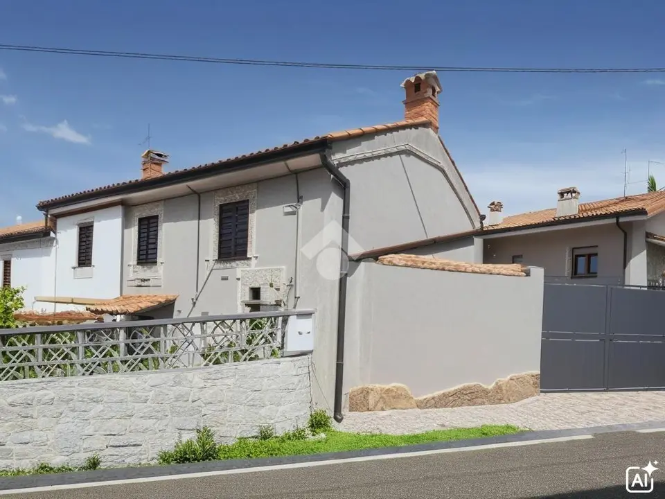 Casa semindipendente in vendita a Muggia
