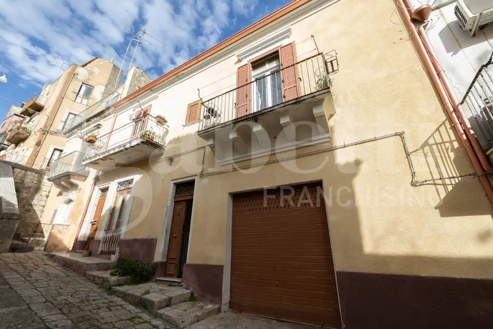 Casa Indipendente in VIA GIAMBATTISTA ODIERNA 13, Ragusa (RG)