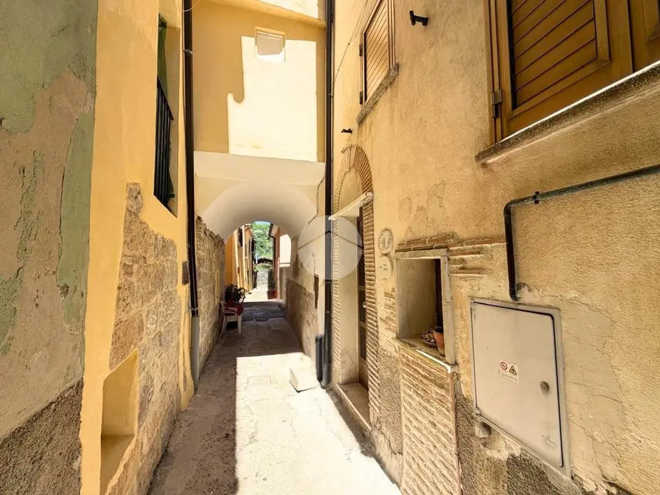 Casa semindipendente in vendita a Manoppello