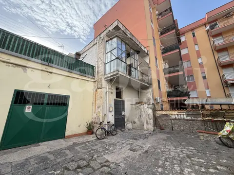 Casa Indipendente in Via Del Monte 5, Angri (SA)
