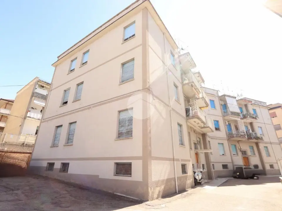 Quadrilocale in vendita a Pescara