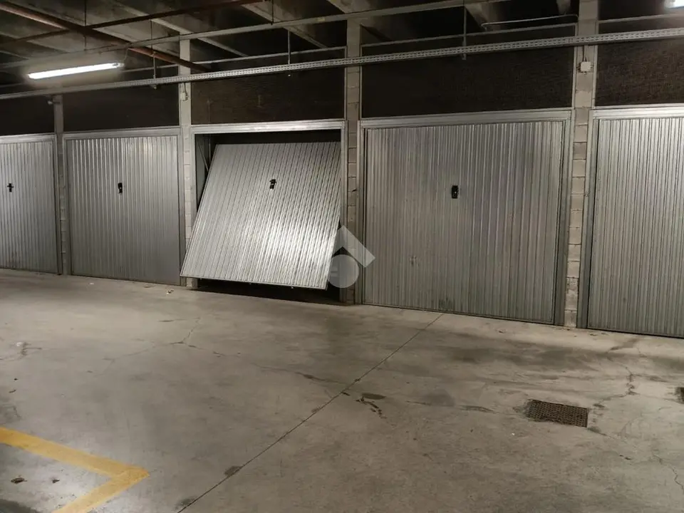Box / posti auto in vendita a San Martino Buon Albergo